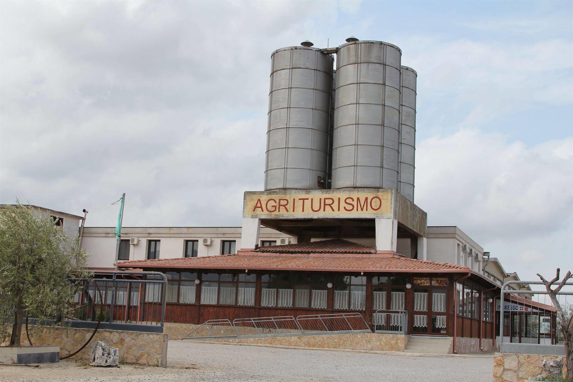 Вілла Agriturismo Silos Agri Сан-Северо Екстер'єр фото